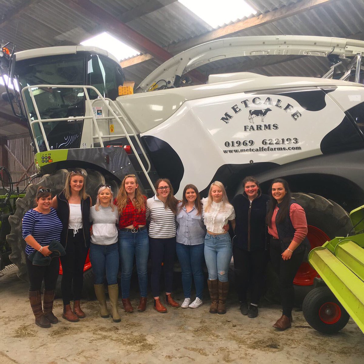 lowernithyfc's tweet photo. We cannot thank Metcalfe team enough for hosting us, a specially Philip, Steve and Linda for greeting us onto the farm and showing us about.
Also thanks to Mairi for driving the bus and Mainsgill farm shop for the well deserved Lunch stop.
Safe to say we all had an amazing day! https://t.co/fk8sfnYLvd