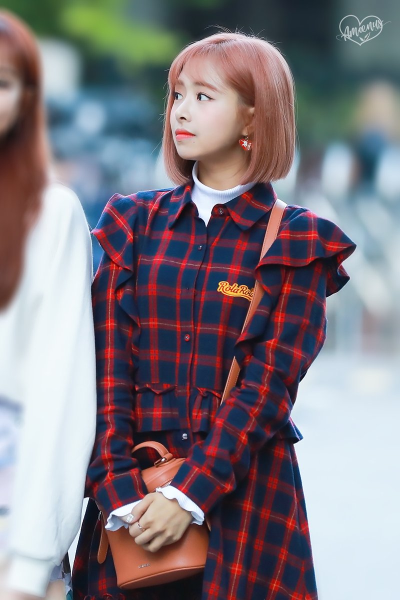 chaewonarchive's tweet photo. 181019 https://t.co/mdkH5U1fvD
