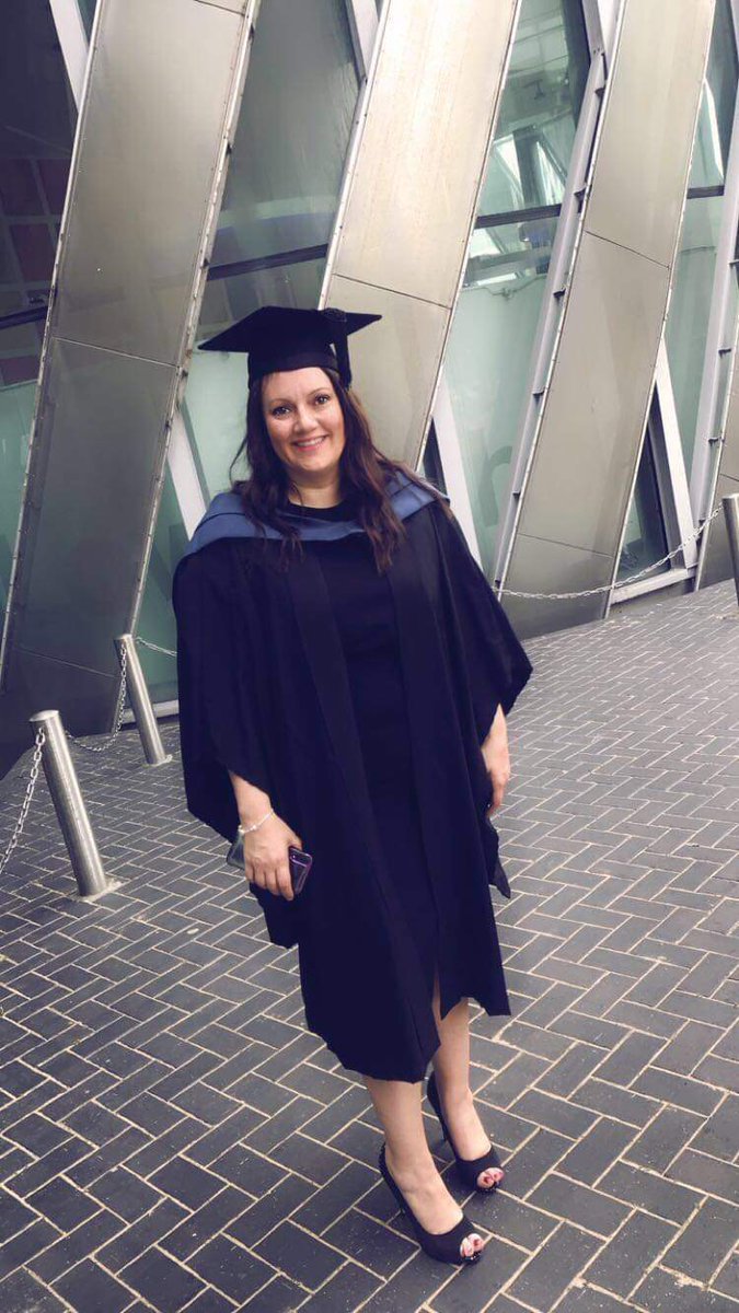 rogy100's tweet photo. Graduation day at last! #QNA #nursingassociate #universityofsalford @PennineCareNHS @anniemarydixon #proud https://t.co/N45X2CDe2e