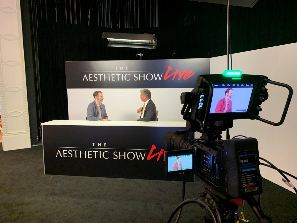 SeilerSkin's tweet image. #SeilerSkin took Vegas by storm last week! 🎲 Dr. Seiler and Jill attended the @AestheticShow_ to share some of their skin health expertise with fellow industry leaders and unveil the Seiler Skin Aesthetic Institute (SSAI).