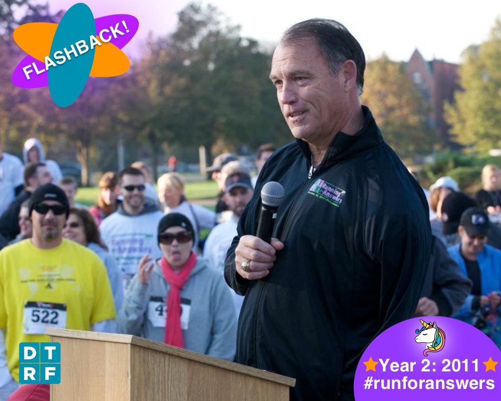 DTRFoundation's tweet image. #Flashback to Year 2 of DTRF @RunforAnswers in 2011! Did you hear #DesmoidSurvivor and former @Eagles @KevinReilly52 inspire the RFA crowd for the first time, or cross the finish line to @EaglesCheer? Join us for the *YEAR 10* celebration on 9/22! runningforanswers.org