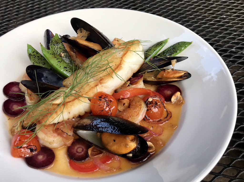 Pan Seared Halibut / Shrimp Acqua Pazza / Mussels / Charred Cherry Tomatoes &amp; Sugar Snap Peas / Fennel-Red Onion-Garlic-Red Pepper-Deep Purple Carrot

More pics on my IG: instagram.com/food_saint 

#dinnerathome #halibut #seafood #acquapazza #forkyeah #eeeeeats #cheflife