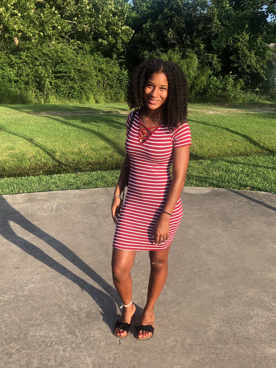 maya_senegal's tweet photo. HAPPY BIRTHDAY TO ME !!! 🔞🥳 https://t.co/75YPEF3BqN