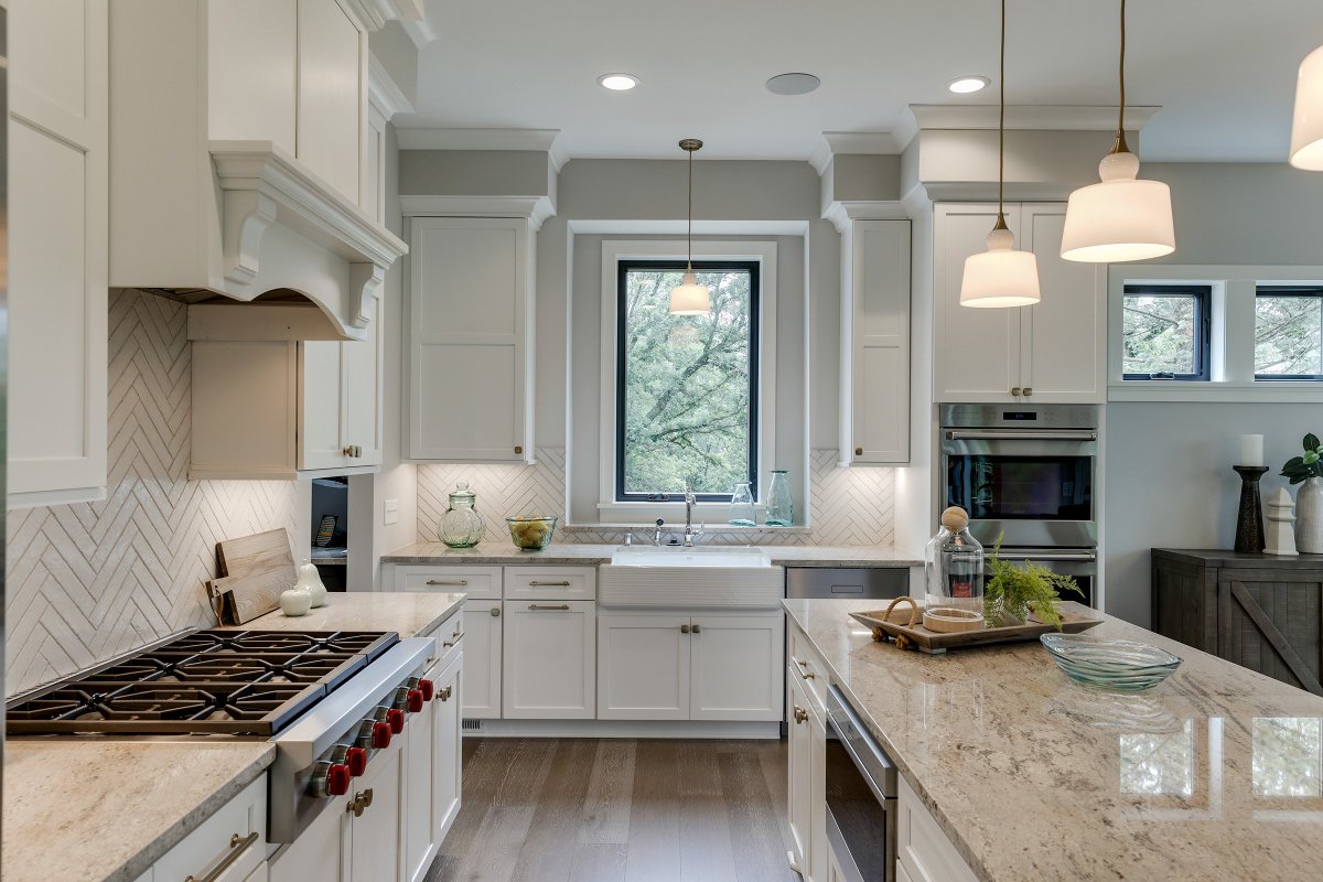 JMSCustomHome's tweet image. #WhichOneWednesday Keepin&apos; it nice and simple. Light or Dark wood kitchens? Comment below!