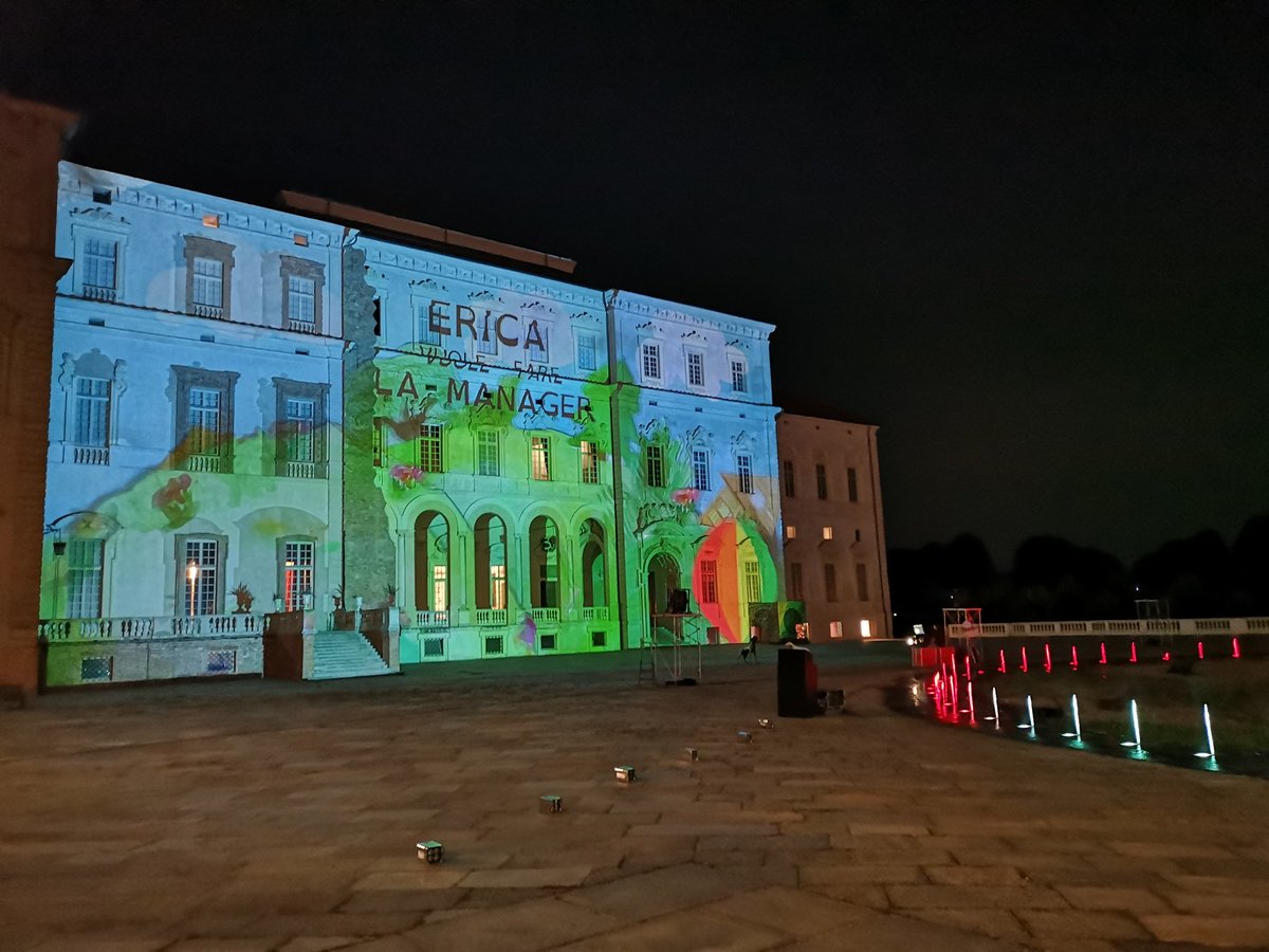 ZipProgetti's tweet photo. Anche la Reggia parla di Minerva 🎉🎊
#decennaleminerva #minervaparty #summertime #zip #events #zipevents https://t.co/KRBwIykXC3