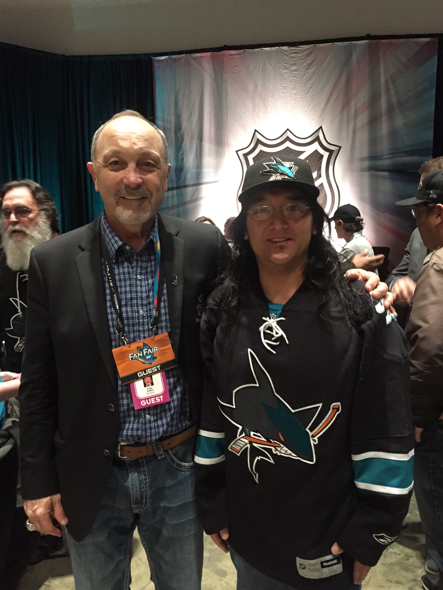 Happy Birthday to legend Bryan Trottier!    It was so cool to meet him at in January. 
