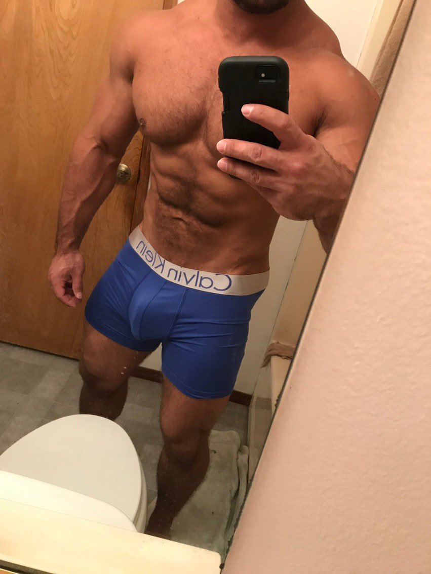 PA_Sissy's tweet photo. Say hi to the new #DomoftheWeek, @youngmuscleboss Thor98!
#Young, #HUGE, and #Dominant... but also smart and a #pilot βοΈ (is this really true, @youngmuscleboss?)
Oh, and are you seeing that #Chest? And π!?
#findom #cashmaster #cashfag #cashrape #Pecs #yuuuge https://t.co/in39vfBNOc