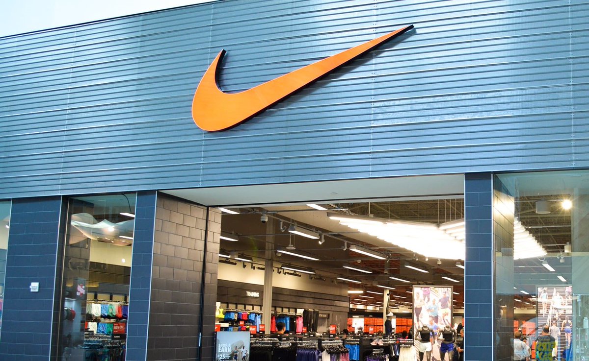 #Nike se suma al #RFID para el control y distribución de sus productos. Esta tecnología le dio visibilidad de inventarios más completa que jamás ha tenido.

ow.ly/CdS950v3o3G