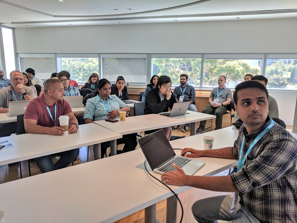 PetuniaGray's tweet image. Sitting room only as @postmanclient Product Manager Sankalp walks through collaborating on API design and development - a new way to manage your Single Source of Truth #APIdaysSF #APIdays @shanky0o