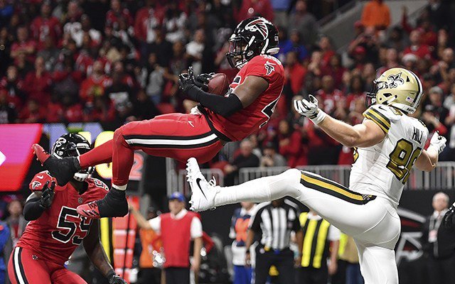 BREAKING:Deion Jones signs 4 year extension
By: <a href="/SDZwald041599/">Stewart Zwald</a> atlsportshq.com/2019/07/17/bre…
