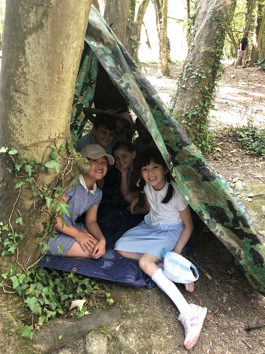 CBees_LPS's tweet photo. The children made some fantastic dens at Cosmeston on Tuesday https://t.co/0nqxXboFBA