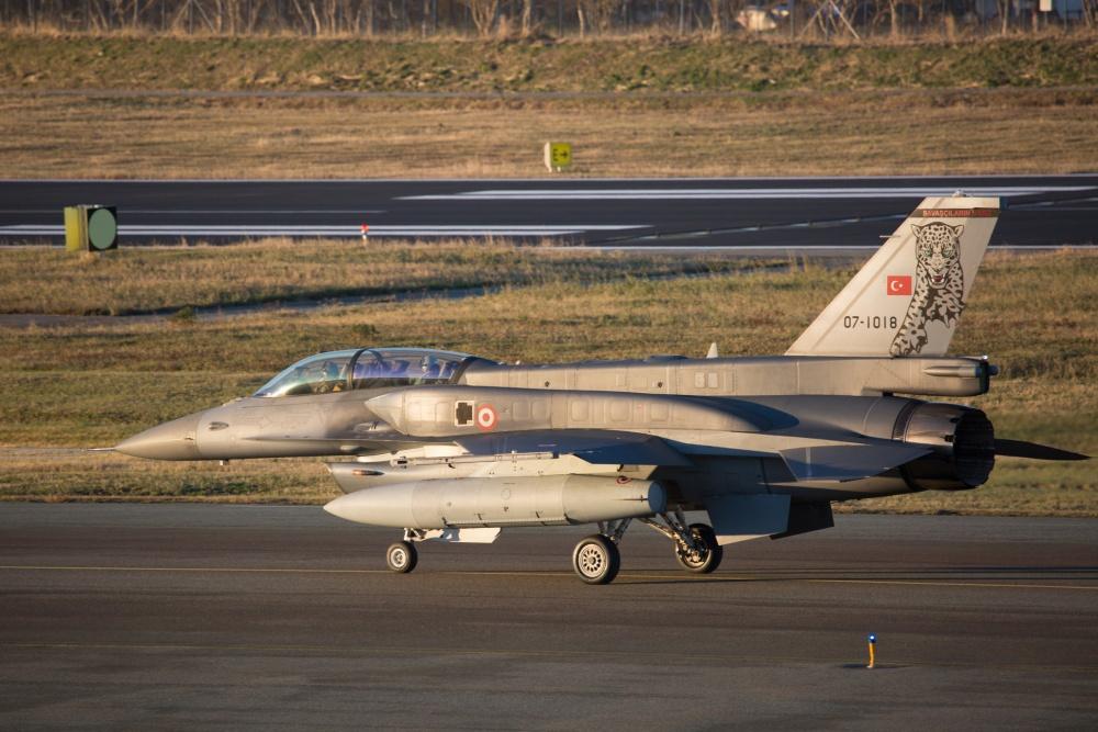 Turkey F-16