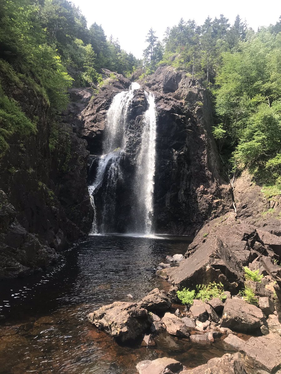 CharaLarusic's tweet photo. Some fun adventures around the Five Islands Area - aka Waterfall Way #hikenovascotia #getoutdoors https://t.co/VCTejMH37S