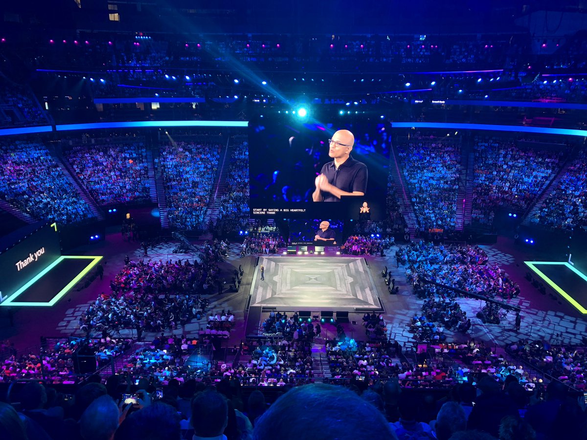 jaromreid's tweet photo. @microsoft - that was impressive #Inspire2019 https://t.co/S4838OlaSu