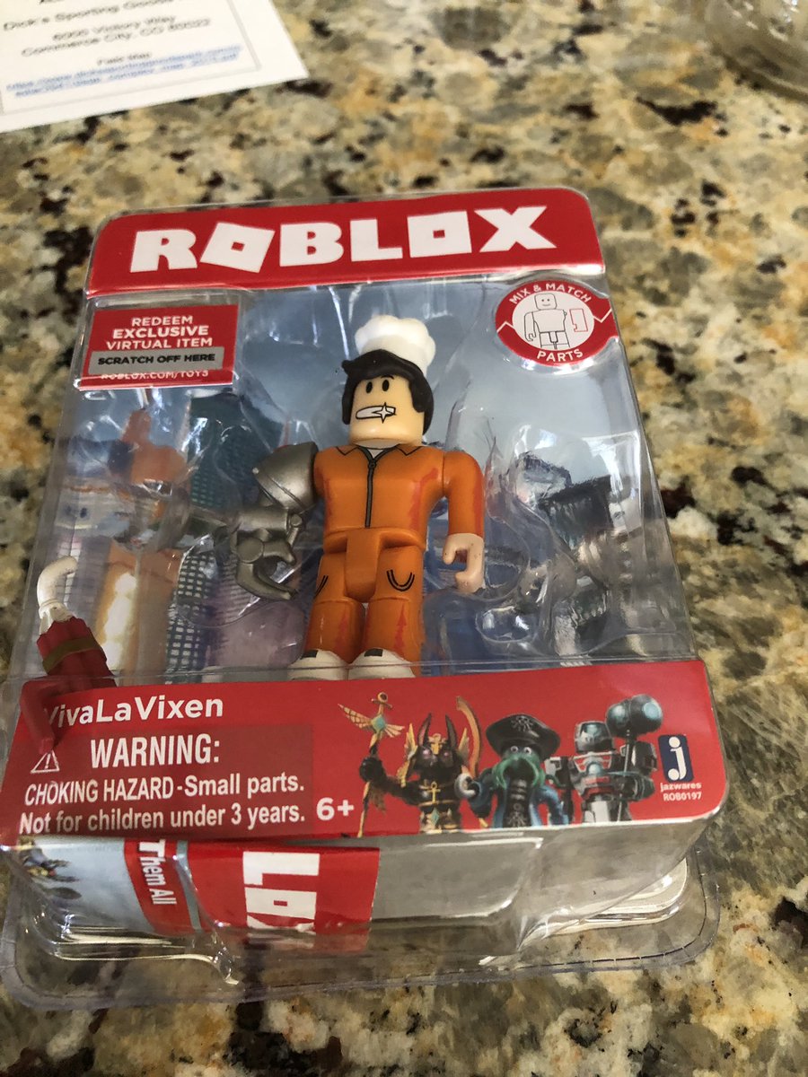 FresnoWBC's tweet photo. @Roblox  Roblox toy idea! NAME: robot chef https://t.co/ABGlIlUlZ0