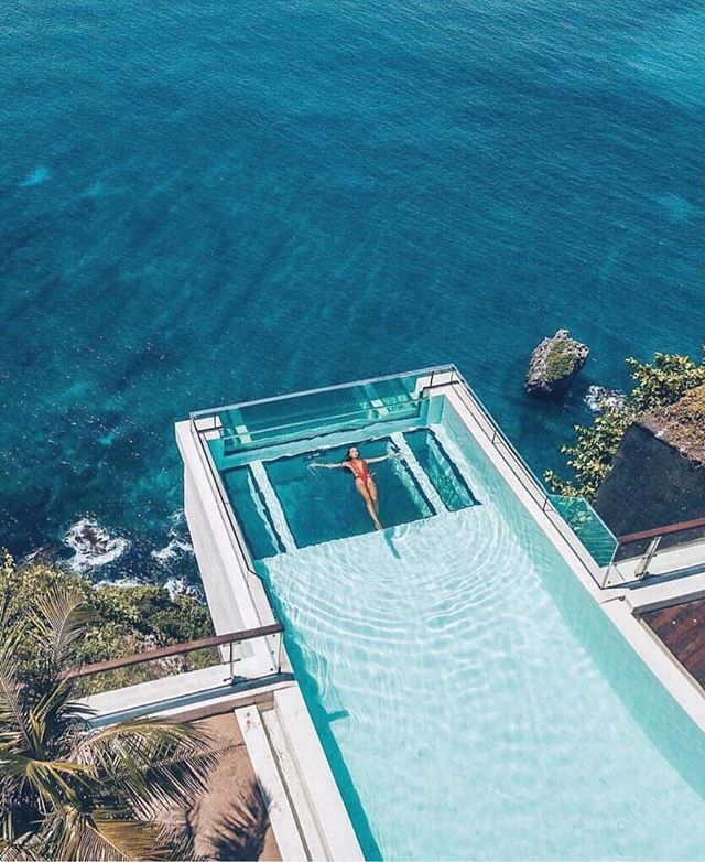 Life can take you anywhere. Be weightless #OutEastLife

📸 instagram.com/p/B0CQyRaH16J/ via tweet.photo