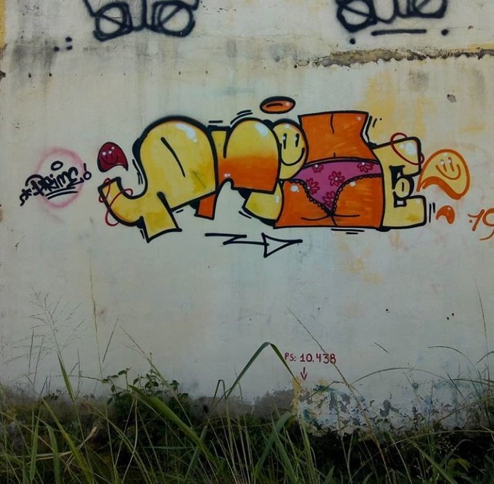 muitocria's tweet photo. Dava pra vê a marquinha do biquini que ele mostrava qd nós transava no verão 🎶🎯🎯✨ rs sdds do Graffiti #j7prime #prime fé fé https://t.co/5T2vpGadr6