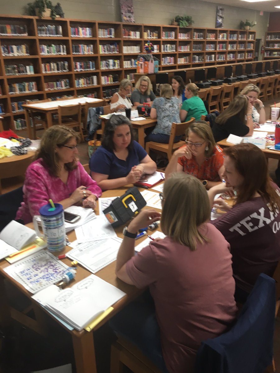 InYourHatTricks's tweet photo. Had a blast infusing creativity in El Campo ISD today, thank you for having us! Breaking out after lunch and setting records! @Ricky_Ricebird https://t.co/Cu4tpb82Ac