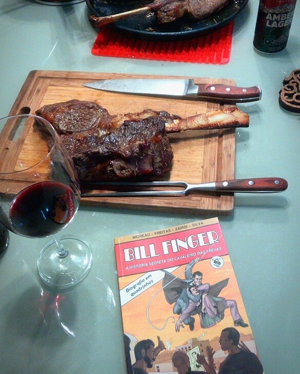 diegomoreau's tweet image. Comemorando e bebemorando Bill Finger. 
#Skript #BillFinger #Batman80