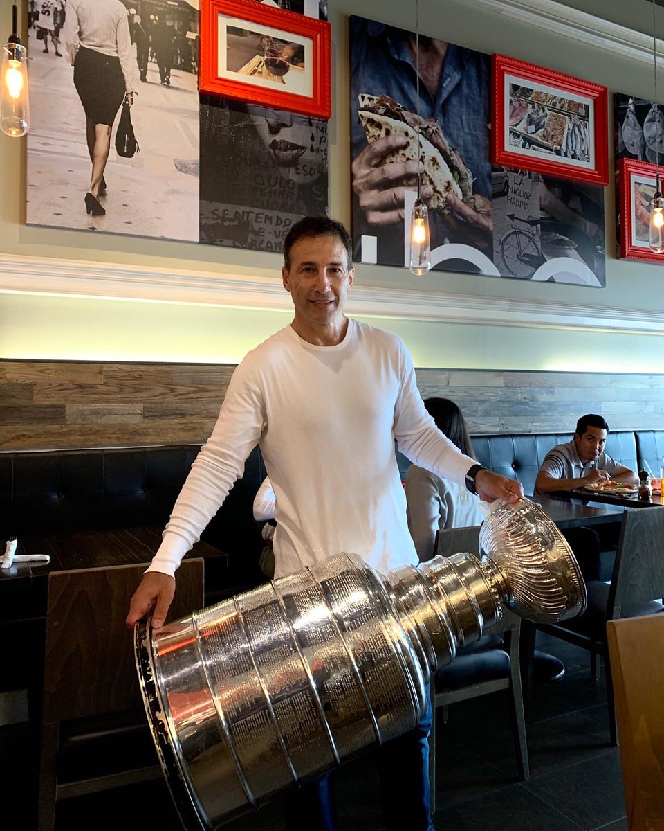 Via_Cibo's tweet image. 😮 Look who stopped by our Toronto location today!!!⁣
⁣
Say you had The Stanley Cup for the day, what would you eat/drink out of it? ⁣
⁣
#Stanleycup #Wheresthecup #Cuptracker