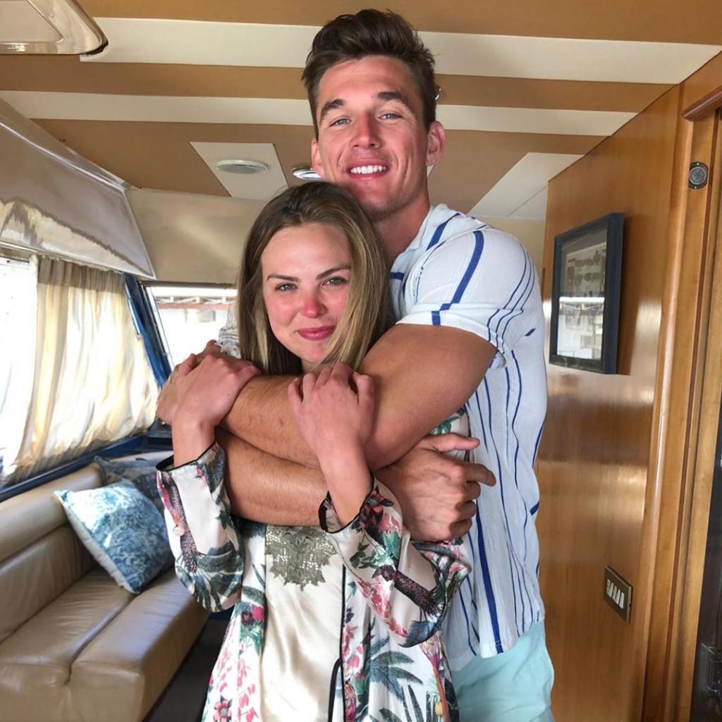 BacheloretteABC's tweet photo. And then there were three...
#TheBachelorette https://t.co/F3CHEjmLrr