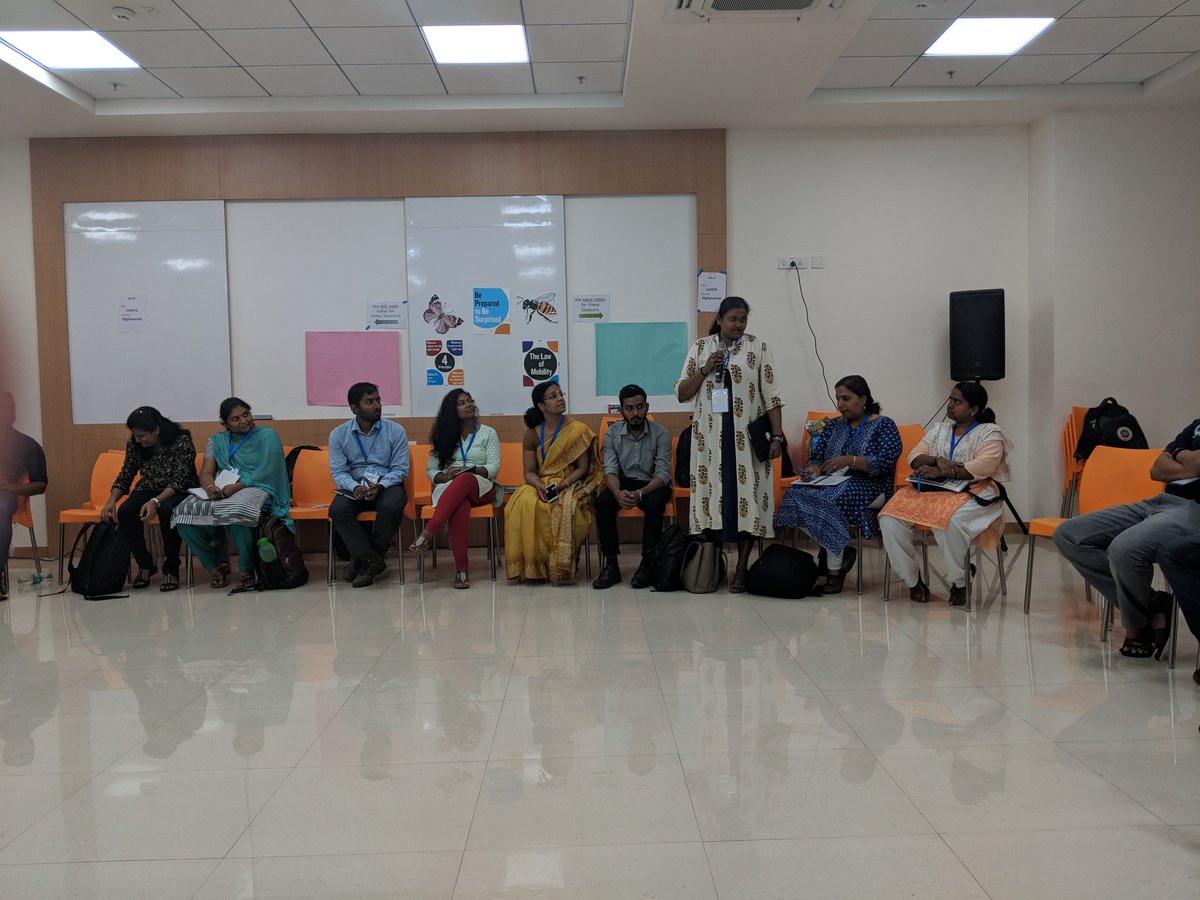 Patterson_MS's tweet photo. Let's discuss how to use community networks to meaningfully connect #rural communities and how #blockchain and #ai can be used, says @ritu_instablogs . #InDIITA @IEEESA https://t.co/MZQVKmXE0I