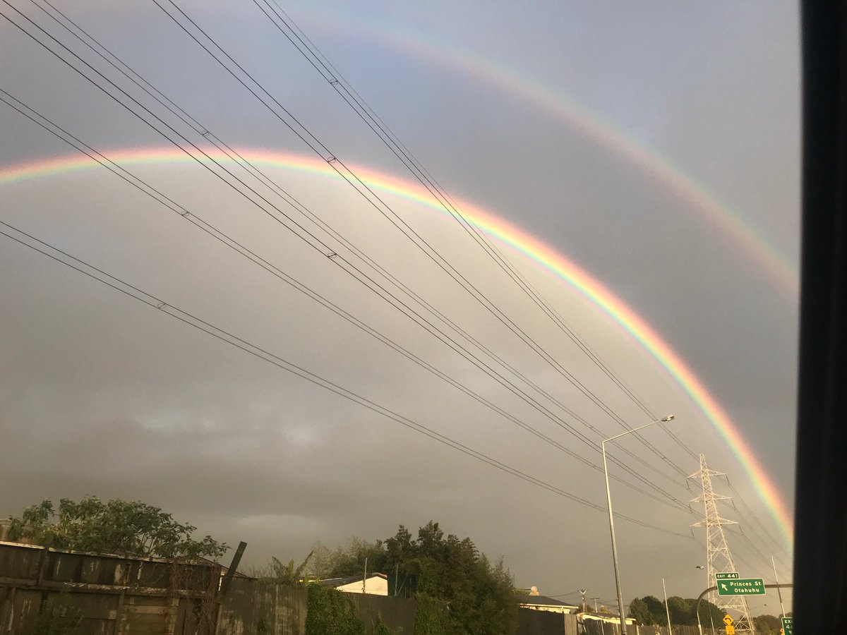 jocelynoades's tweet photo. Rainbows and emf highlighting the need for #guardsonyourgear https://t.co/rgIgQP4E51