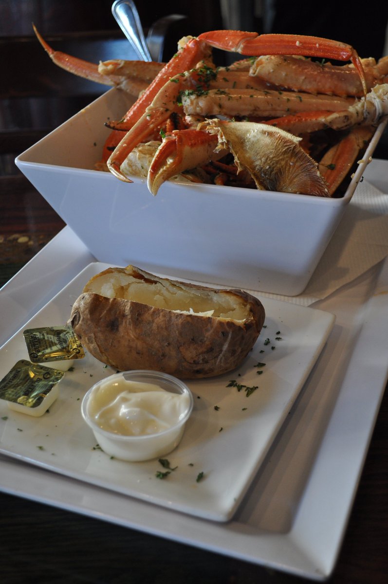 Join us for dinner!!
#crabhouse #chicagorestaurants #seafood #dinner #foodie