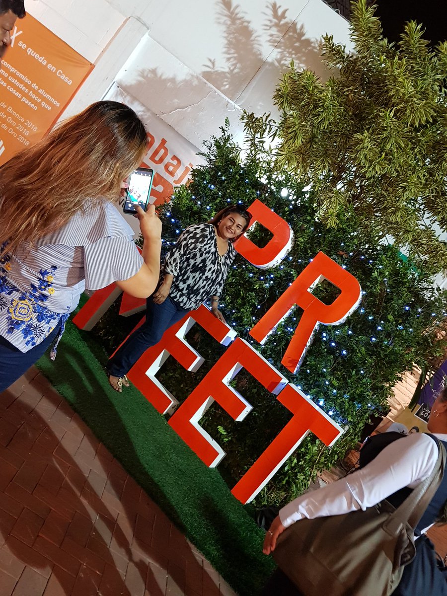 pr_meet_'s tweet photo. Agradecidos por su asistencia, damos por finalizado el #PRMEET2019 ¡Los esperamos en la siguiente edición del #PRMEET! https://t.co/bUDS4Fy3qt