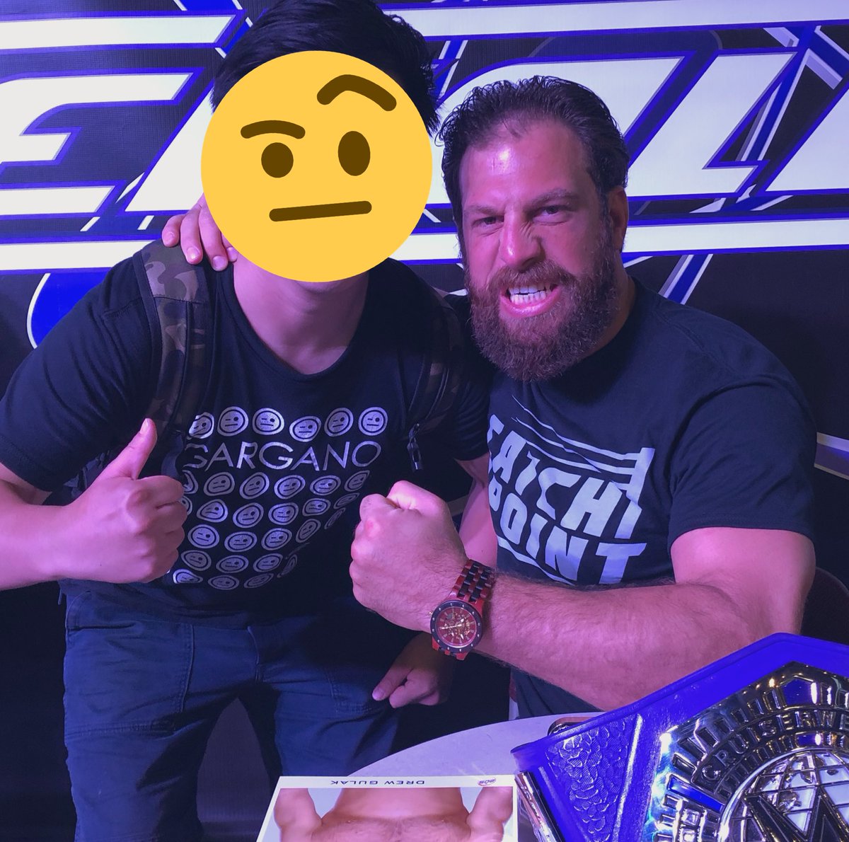 Fight24Fight's tweet photo. #Evolve10th Meet&Greet編 part3
Drew Gulak @DrewGulak
今日はありがとう。よろしくお願いしますと日本語で話しかけてくれた。CZWでのビューシック戦(@wrestlingheart さんアメプロ大賞2014 2位)は日本でも話題になったと伝えたらかなり驚いてました。キャッチポイント対決素晴らしかったね〜 https://t.co/xOfG40HkxX