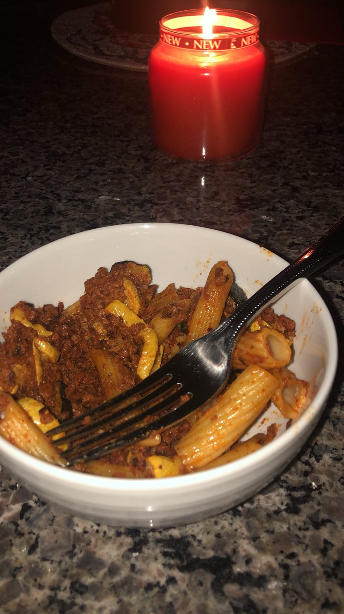 KaitLouiseWalsh's tweet image. Dinner by candlelight. #LostPower