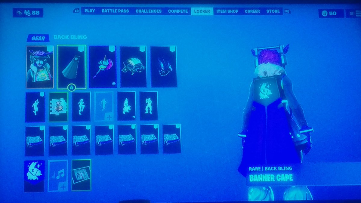 MainBop's tweet photo. I think I have a new favorite backbling https://t.co/Wcol8a9f5P
