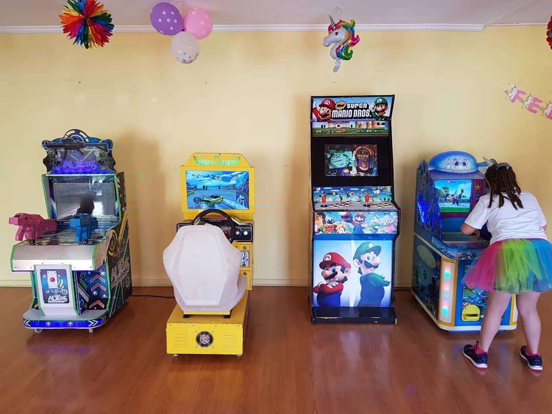 EventosKid's tweet image. FIESTAKID.CL

#piscinadepelotas #juegos #juegoselectronicos
#fiestasycumpleaños  #inflables #camaselasticas  #juegosmecanicos #carrodecompleto #modulosgamers #modulosps4  #eventosparaniños  #armatucumpleaños #organizadordecumpleaños #todocumpleaños 

+56950210483