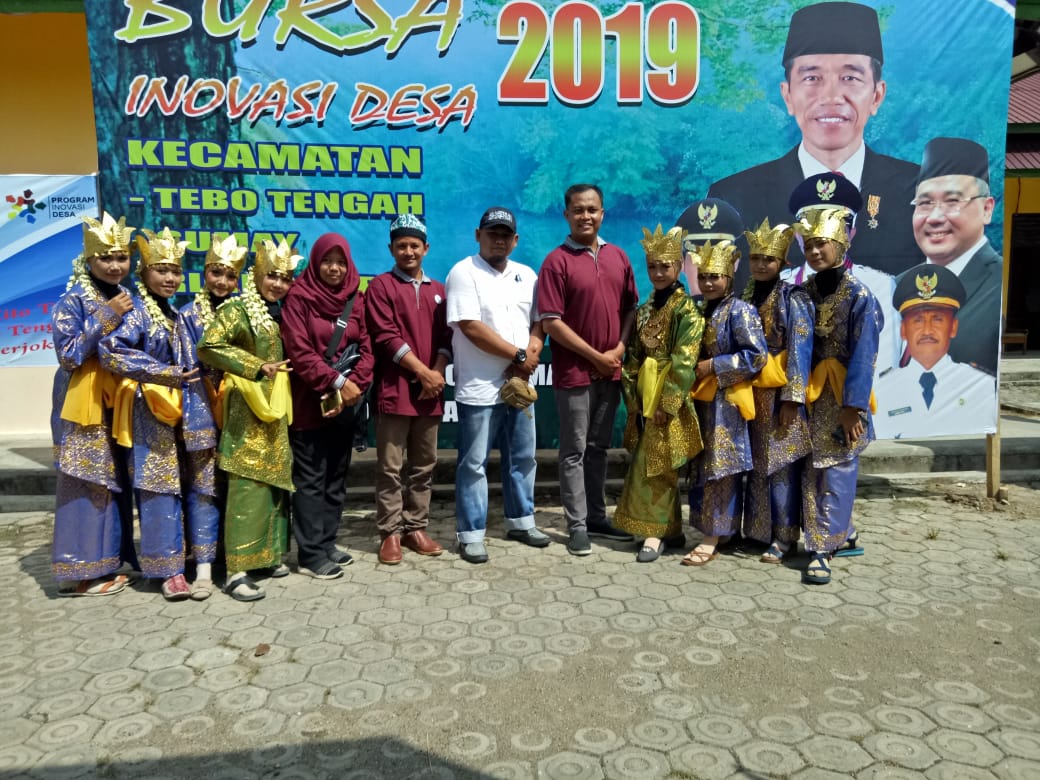 Agusselamet7's tweet photo. #BursaInovasiDesa2019
Para penggerak Inovasi Desa

@jokowi 
@fachrilabalado 
@taufikmadjid71 
@EkoSandjojo 
@anwsanusi 
@tppindonesia
@susimaniez19
@EdiEndra09
@Aslami96443345
@TPPI_JAMBI 
@TppiTebo https://t.co/LuvFik8a4e https://t.co/QPE1ijhv6o