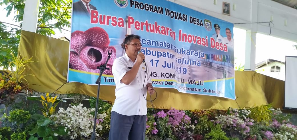 feri_sus77bkl's tweet photo. Bursa Inovasi Desa sebagai ajang model pengelolaan serta pertukaran pengetahuan dan inovasi Desa.
#BursaInovasiDesa2019
@Jokowi
@EkoSandjojo
@anwsanusi
@taufikmadjid71
@fachrilabalado https://t.co/H1AXznloEt