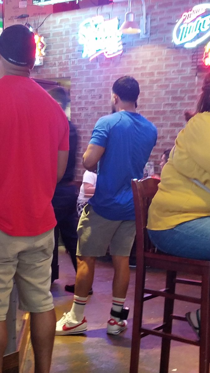 SteveChapa's tweet photo. When there's no stopping you from getting your @Pluckers https://t.co/3sSZK7C7qC