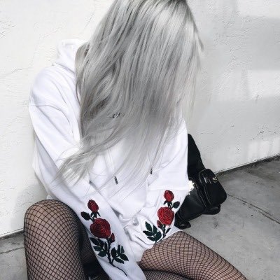 isabellaafton's tweet photo. ꧁.•°†↬Wσυʅԃɳ’ƚ ιƚ Ⴆҽ ʅσʋҽʅყ ƚσ ɾυɳ αɯαყ?♥†༚:｡꧂                    
                  
ೋ˚❁ೃೀ๑۩۞۩๑ೃೀ❁ೋ˚
┊┊┊┊         
┊┊┊✧ 
┊┊✦ 
┊✧   
✦  
 　
┎┈┈┈┈┈୨♡୧┈┈┈┈┈┈┒
┖┈┈┈┈┈୨♡୧┈┈┈┈┈┈┚ https://t.co/vfyRhGENMO