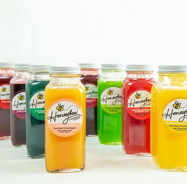 ItsHerBox's tweet photo. Today we’re craving this all natural &amp; vegan friendly lemonade syrup from https://t.co/kcOrF73J7X Has anyone tried them? If so what’s your favorite flavor, we heard they taste good mixed into sparkling water, your fav alcohol and much more! 🍋 #vegan https://t.co/dWL3fX1yU1