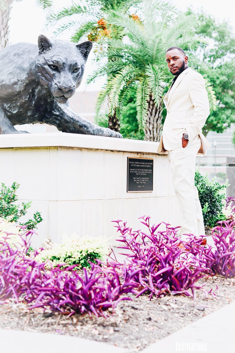 KristyCaptures's tweet image. Cam Johnson #pvamu19 
-
Let me do y’alls personals! Events, Senior, Prom, etc..