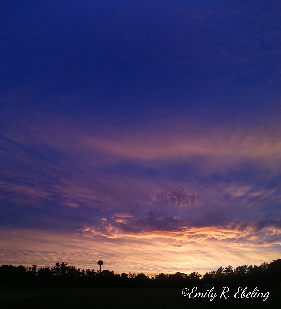 EbelingArtPhoto's tweet photo. Wow! Sunset tonight at Jackson Park in #JacksonWi
@NWSMKX @LindseySlaterTV @jritka @Mark_Baden @EarthandClouds
@ThePhotoHour @StormHour @RebeccaSchuld @Tom_Wachs @s_barichello @BrianNizTMJ4 @Mark_Baden @mequon_weather @RachaelKWx https://t.co/PtNPvGxVkE