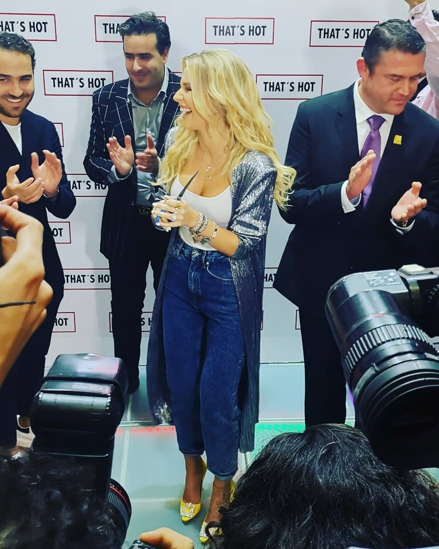 LuzTD05's tweet photo. #FOTOS 📸:
B E L L E Z A 😍💥💫
B R I L L A N D O Mas Que Nunca 🙏👏♥️
@irinabaeva1 ♥️😍🔝 #IM71 https://t.co/ZBlmtCC2mP