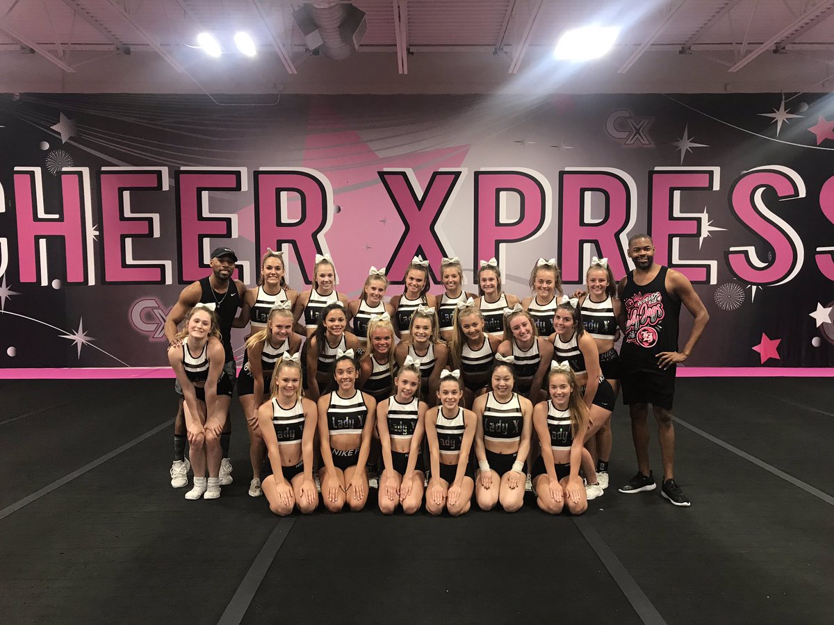Day 1 of Choreography Camp Done!! A huge thank you to our amazing choreographers <a href="/Javamoments/">javaw</a> &amp; @Drkilluzionz 💗 We are so excited to learn the rest of our routine!! #CX #LadyX