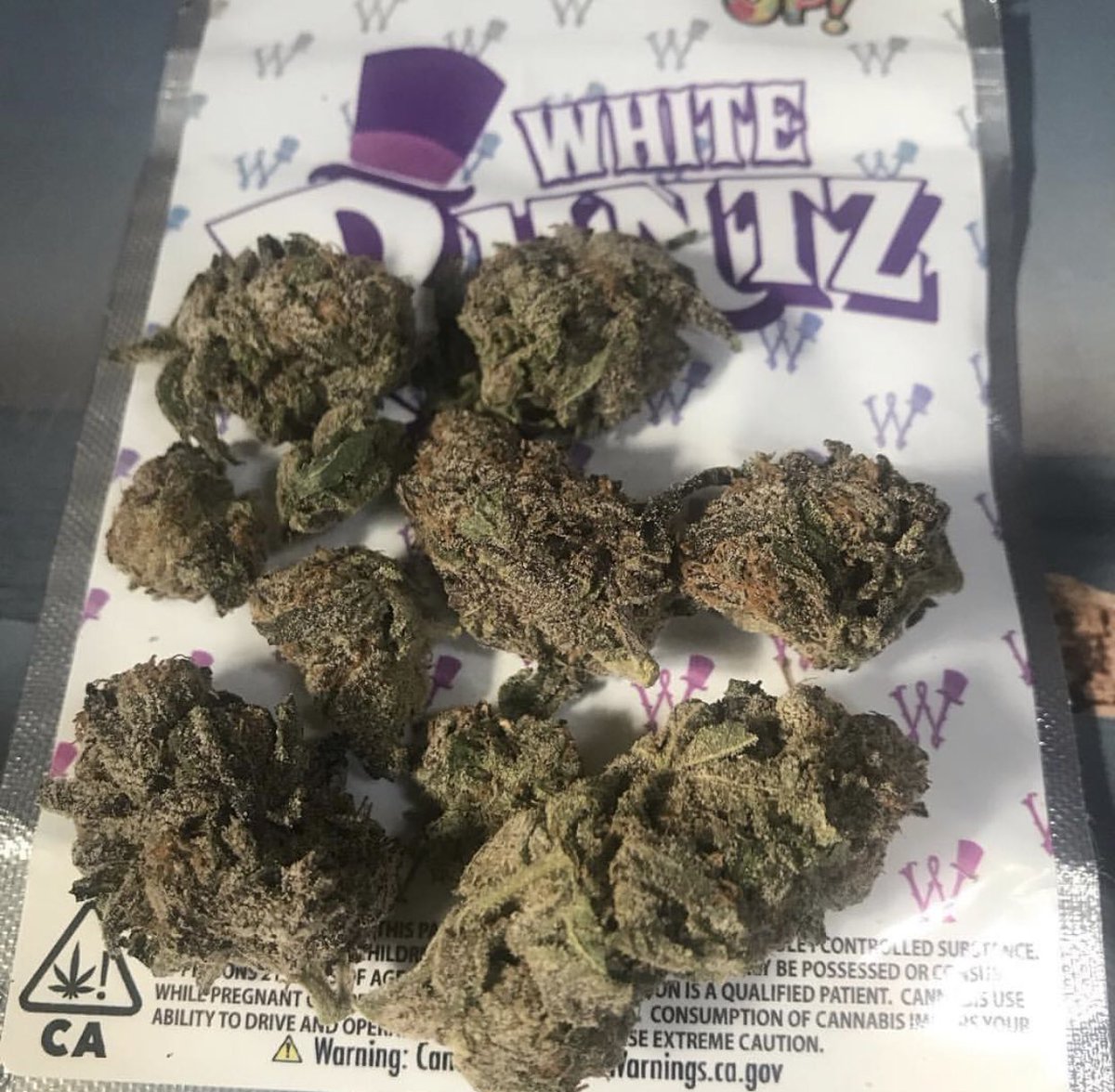 DankvapesS's tweet photo. Shit is 🔥 runtz your day 🔌💪🏽📲+12096833384 https://t.co/pIgsQDnn9E