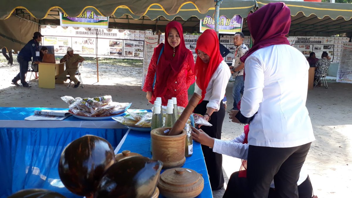 yudidwih_1985's tweet photo. Sukses pelaksanaan #BursaInovasiDesa2019 kabupaten sukamara kalteng @jokowi @EkoSandjojo @anwsanusi @taufikmadjid71 @fachrilabalado https://t.co/jrW5ZP9rxG