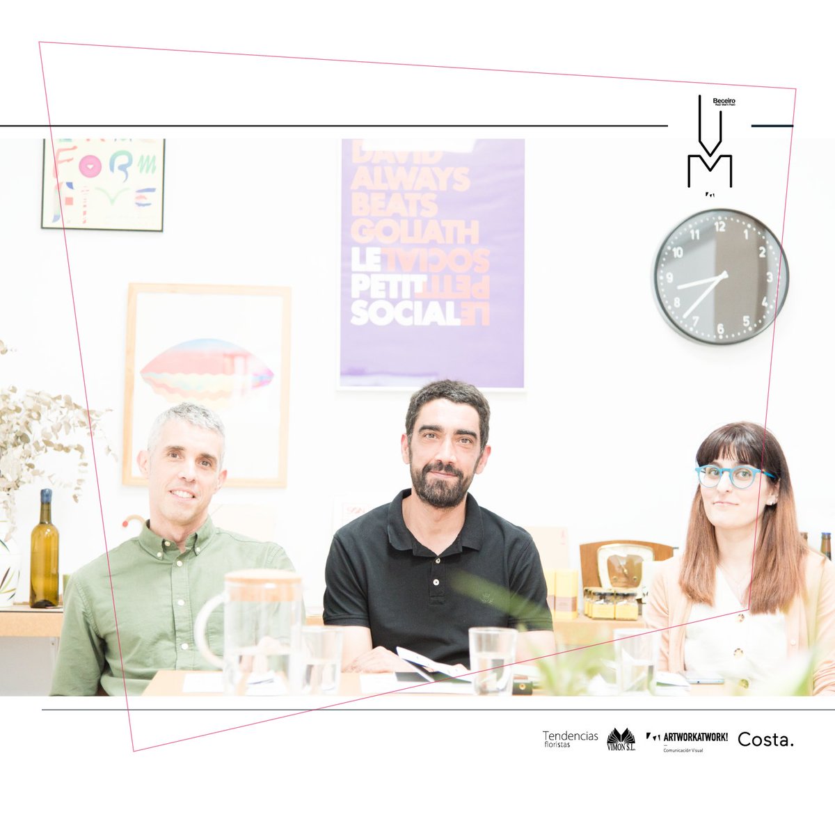 artwork_atwork's tweet photo. —
Documentos gráficos de la presentación de "Beceiro" de Raúl Marín Pazó en https://t.co/1Glp1W0IwN el 16/07/2019.
—
Créditos:
📸 David Silvosa Rivera
💻 Artworkatwork! Studio
—
#Beceiro #RaúlMarín #Costa
#Vimón #TendenciasFloristas
#Real63 #ArtworkatworkStudio https://t.co/WqjuHaaAFw