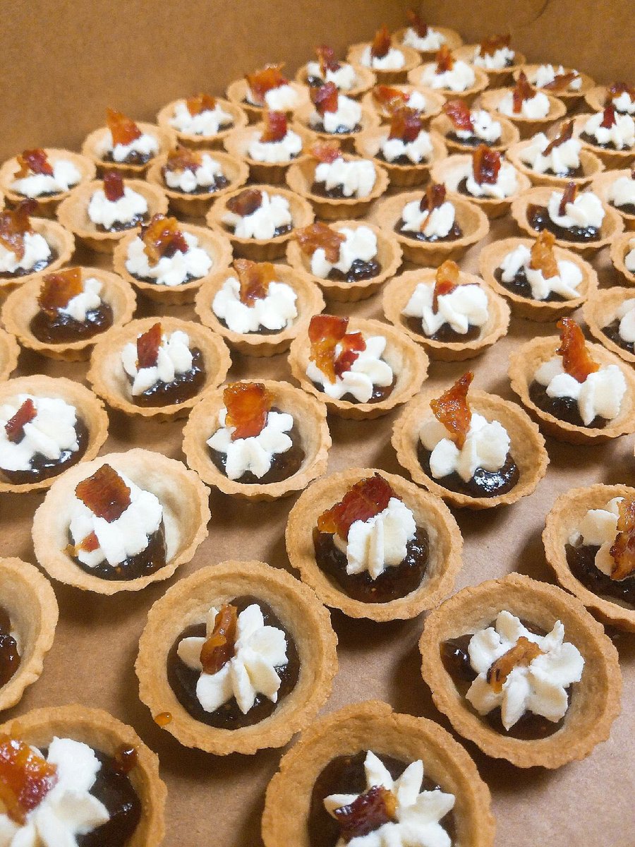 baconandfig's tweet photo. Bacon and Fig Tarts!  #batonrougeweddings #batonrougecaterer #baconandfigevents https://t.co/btphZVWxhb