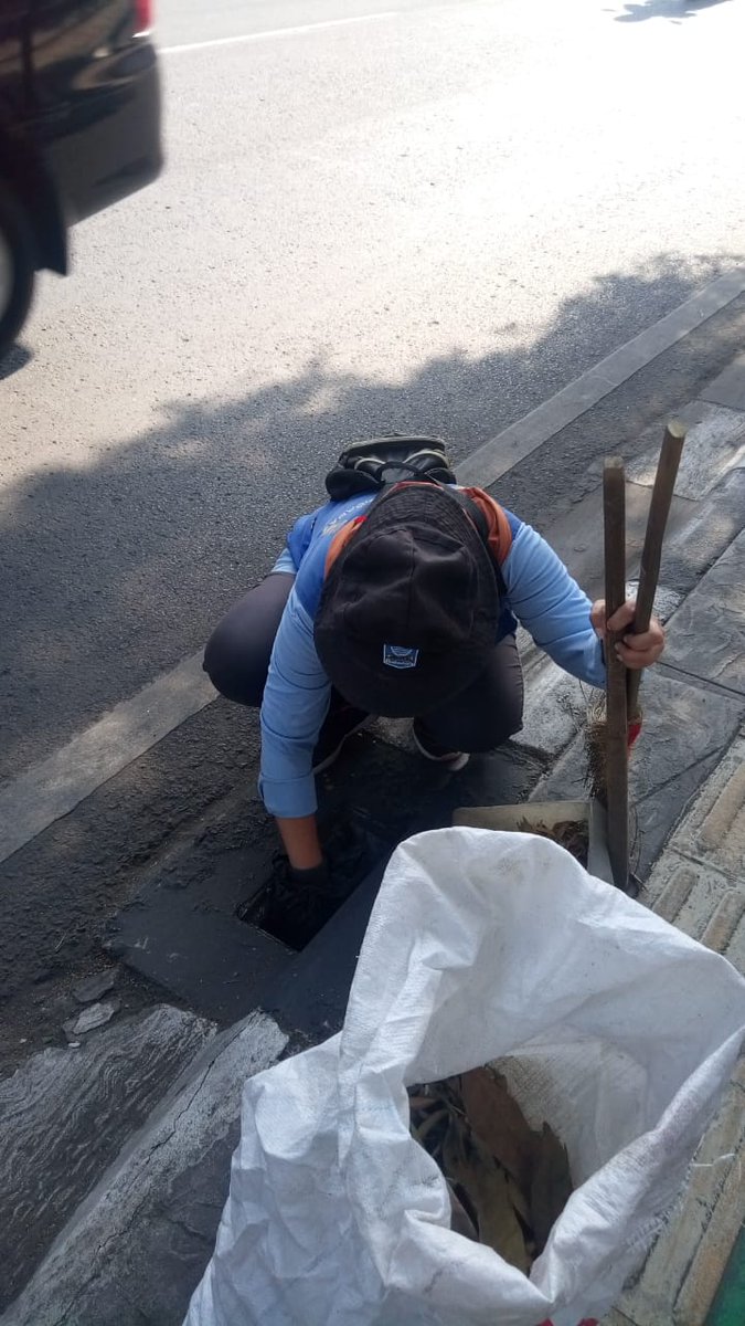 kel_cicadas's tweet photo. Giat gober kamis pagi 
@mangoded_md @dlhk_kotabandung @pembdg @cibkid.tersenyum https://t.co/pwzbvSgPMB