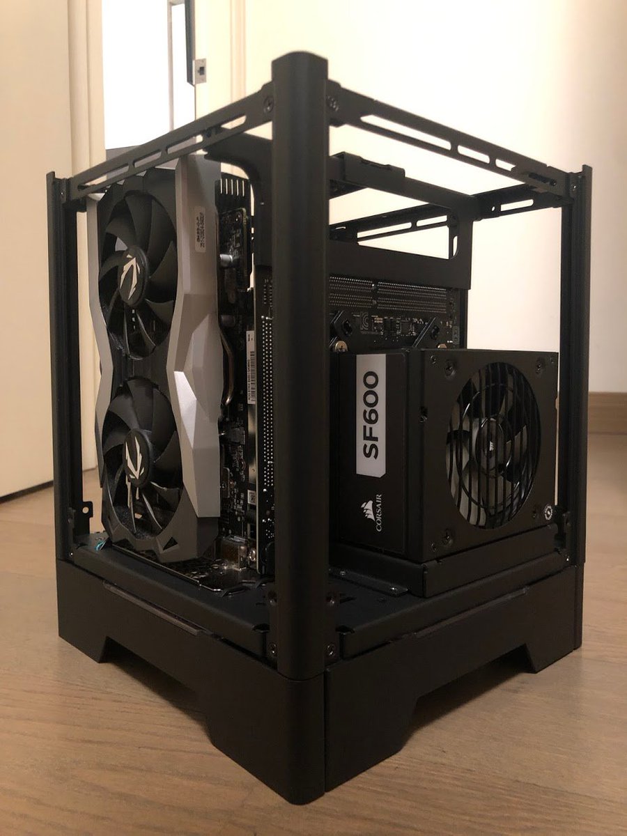 nouvolo_tech's tweet photo. Nouvolo Qube - Fitting Test, every millimetre๐counts! #cubepc #sffpc #pcbuilds #diypc https://t.co/VOYHqIB6Wk