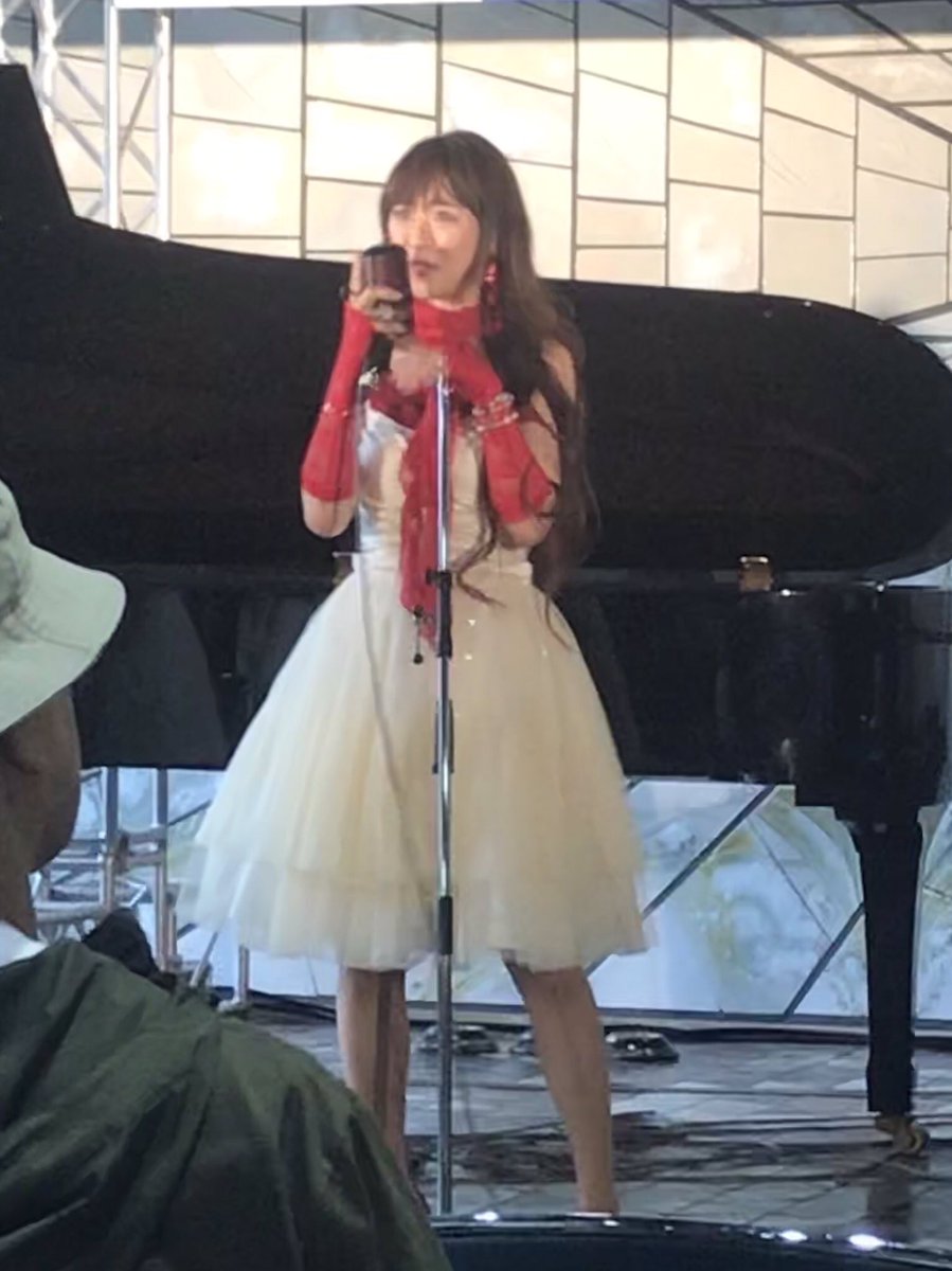 kohjiokidate's tweet photo. 2019.7.13〜14 
お次はダブルヘッダー2組目 #BlueSmooth の皆さん！
#SapporoCityJazz の #ParkJazzLive では4人 
#ひろまるくんフェス #札幌 @XENON では3人体制と変幻自在のサウンドを聴かせる。
翌19日は6人体制(°_°)らしい✨
cuteでdarkなお伽話の世界へ！
pirOさんにもご挨拶できたー
＼(^o^)／ https://t.co/Ar7B5kw9RG