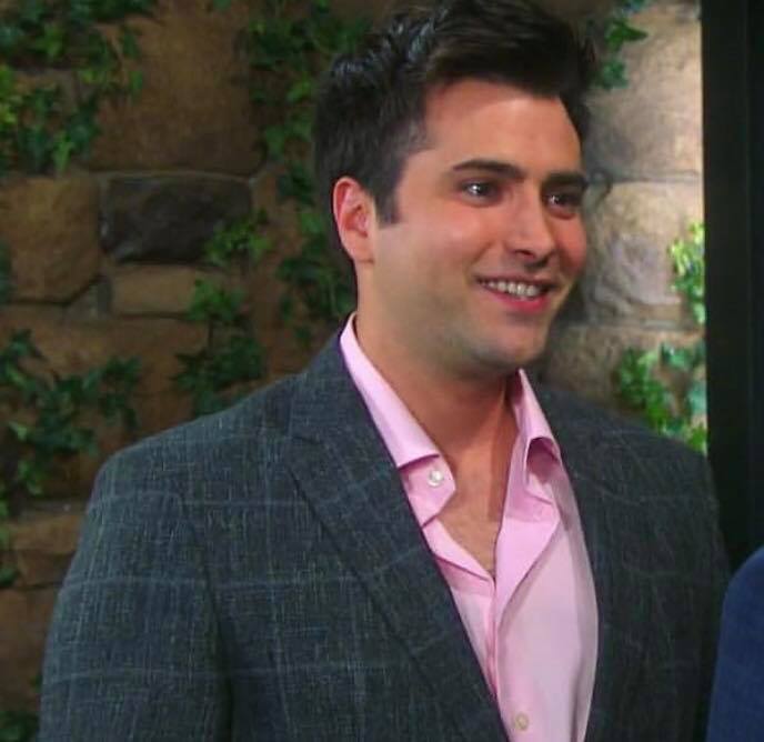 GinaKaus's tweet photo. #30DaysofDays
#Days
#Day25: Favorite Character? (Im posting a little early tonight)
I mean if you dont know me by now you never will because its pretty obvious who my favorite is lol π https://t.co/XuJuzbSXFH